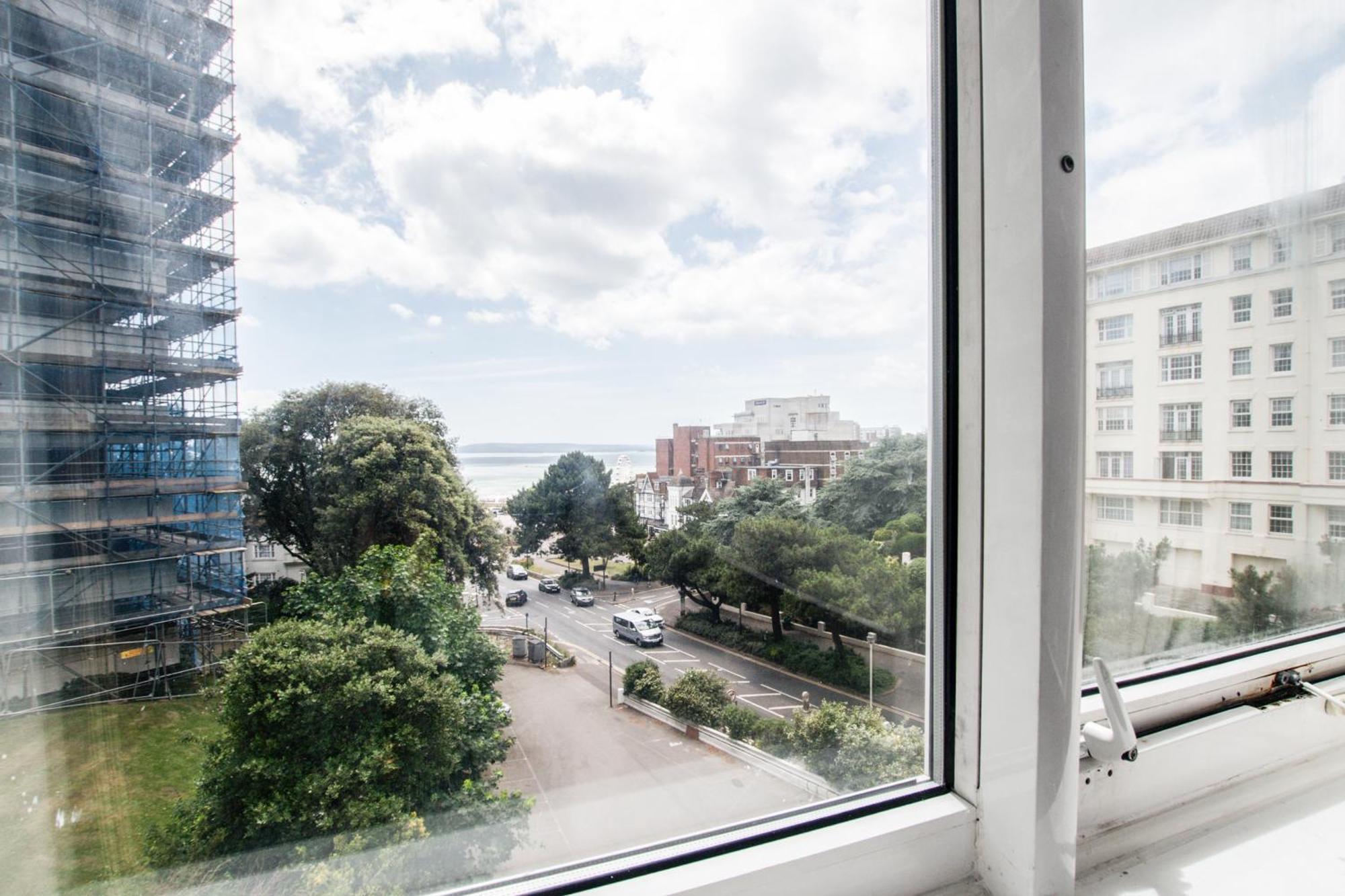 Belvilla Russel Court Hotel 4*